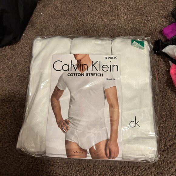 NWT Calvin Klein Underwear Cotton Stretch 3 Pack V-Neck Tee - Size XL - Picture 1 of 2